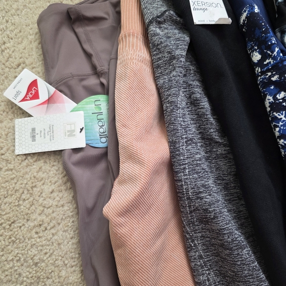 Boundle All In Motion, Old Navy ,xersion ,vogo, Lycra,Offline Colorful Leggings - Picture 6 of 7